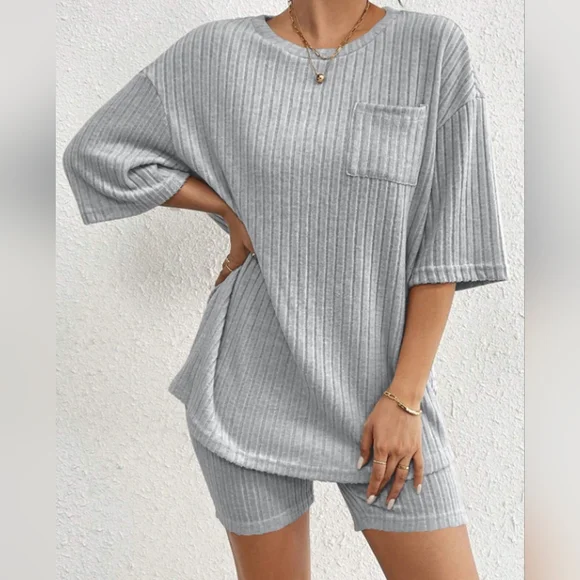 Gray Ribbed Women's Shorts Set